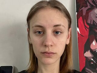 naughty cam girl masturbating with dildo KarisaKalscheuer