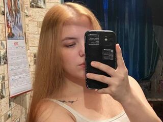 cam stripper KarrieAnesi