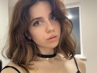 sexy webcam girl KatieDarke