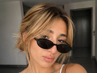 free chat room LashandraNordby