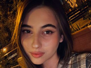 free web cam LeiaFrost