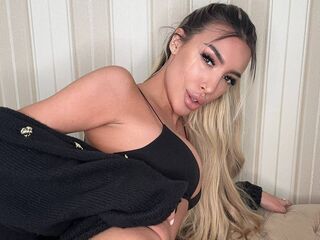 naughty camgirl masturbating with dildo LexiAce