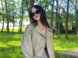 camslut masturbating LikaDelic