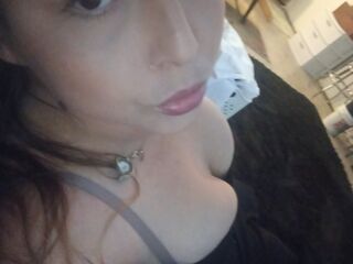 live cam show LolaLoced