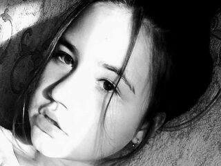 camgirl playing with vibrator LoriFlox