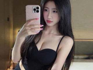 free live webcam chat LouiseEve
