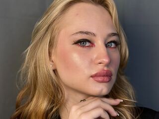 free live cam chat LucileNeuburger