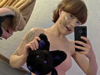 adult liveshow LunaWillson