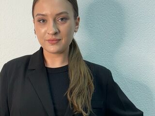 shower sex web cam LyndaEstle