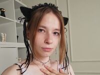 naked camgirl picture LynetteHeart