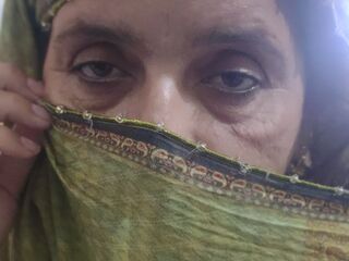 girl topless chat MahiKimi