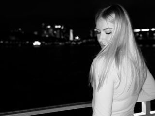 camgirl chat room MariBrandel