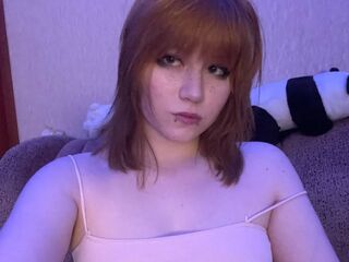 camgirl spreading pussy MiSokimo