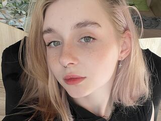 hot cam girl masturbating with vibrator MiaMerek