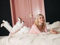 fingering girl MilaKlark