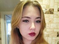 beautiful webcamgirl MildredAcors