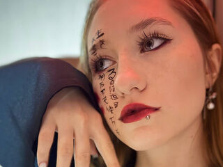 closeup webcam MistyColacone