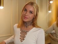 live webcam performer NicoleClaires