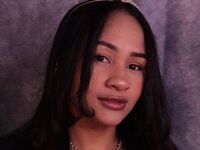 free chatroom NicolleMari