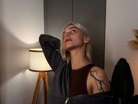 camgirl playing with sex toy PamellaLegette