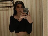 beautiful camgirl QuennaClarkston