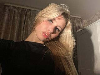 camgirl webcam picture RowanBellamy