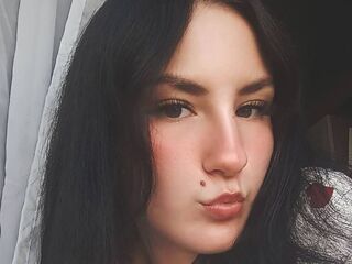 adult video chat room SadeLanden