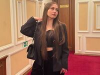 cam girl playing with vibrator SallyBechler