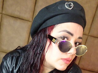 webcamgirl chatroom SandyGuzman