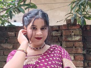 webcam bitch chatroom SaraAlisk