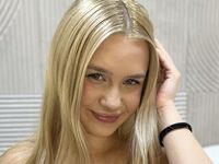 naked camgirl gallery SarrahSky
