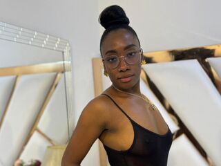 fingering camgirl SelenaHadid