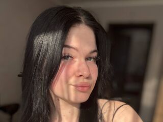 cam girl showing tits ShonaMellerson