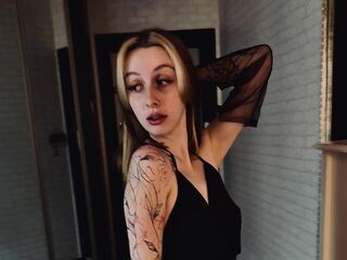 naked cam girl masturbating with dildo ShoshanaManhardt