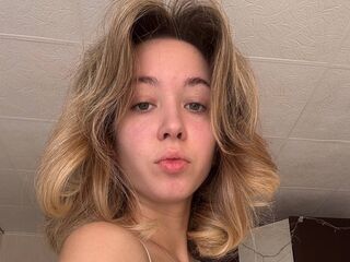 nude webcamgirl photo SilvaShintaku