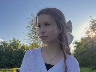 masturbating girl SophieBannington