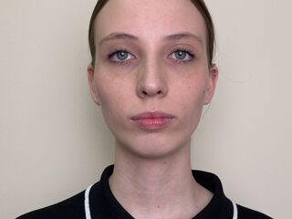 cam girl playing with vibrator TenishaSherfey