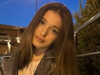 naughty cam girl fingering shaved pussy VeronicaColle