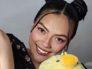 naughty cam girl masturbating with dildo VictoriaDumonti