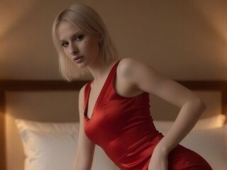 topless camgirl WildaDorney